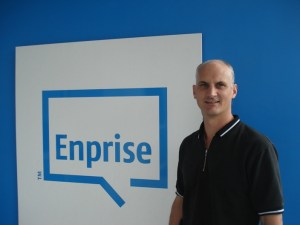 A rare photo of Elliot...